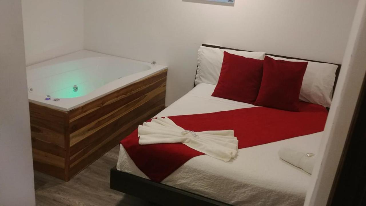בוגוטה Hotel Kristal Ferial מראה חיצוני תמונה