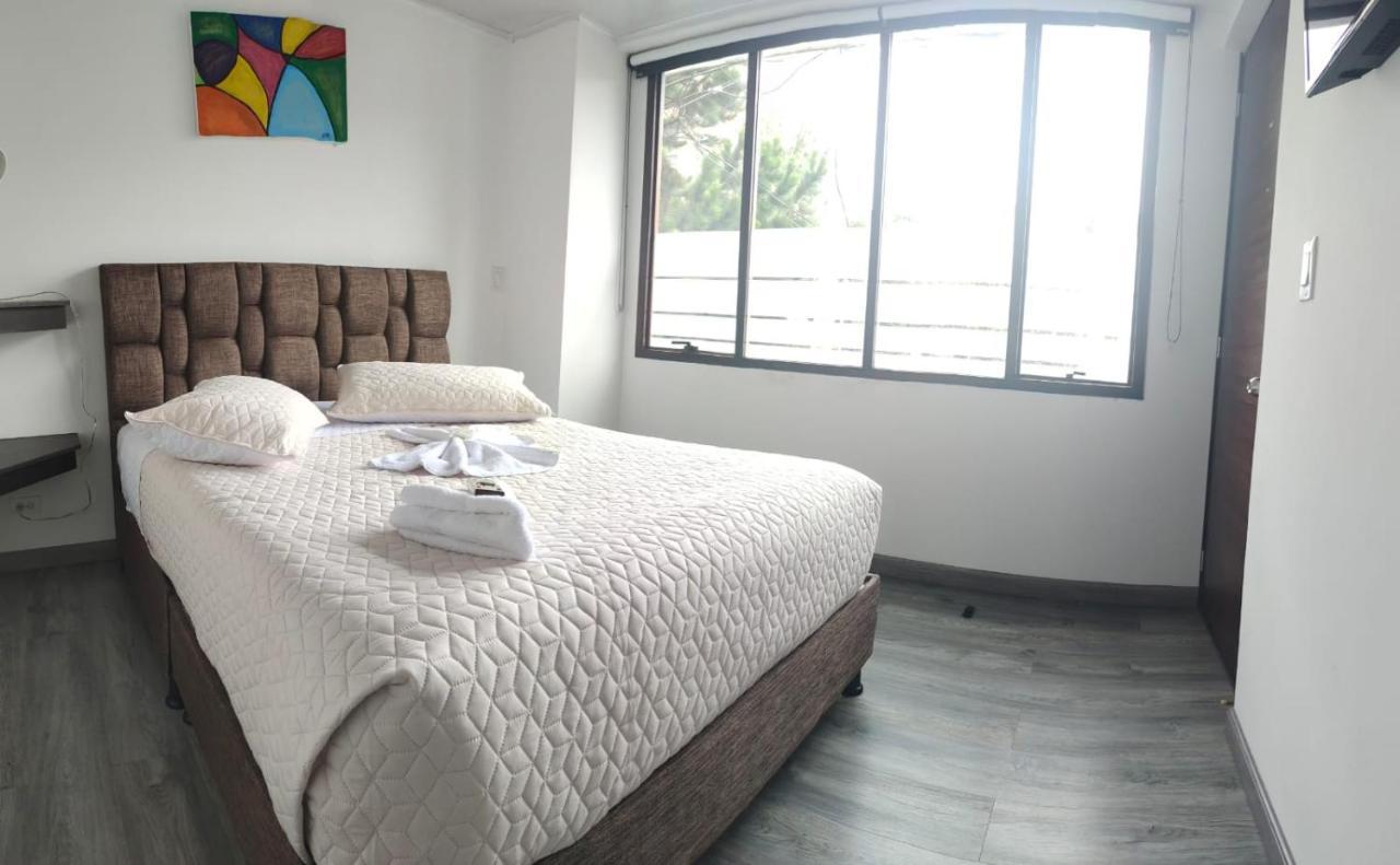 בוגוטה Hotel Kristal Ferial מראה חיצוני תמונה