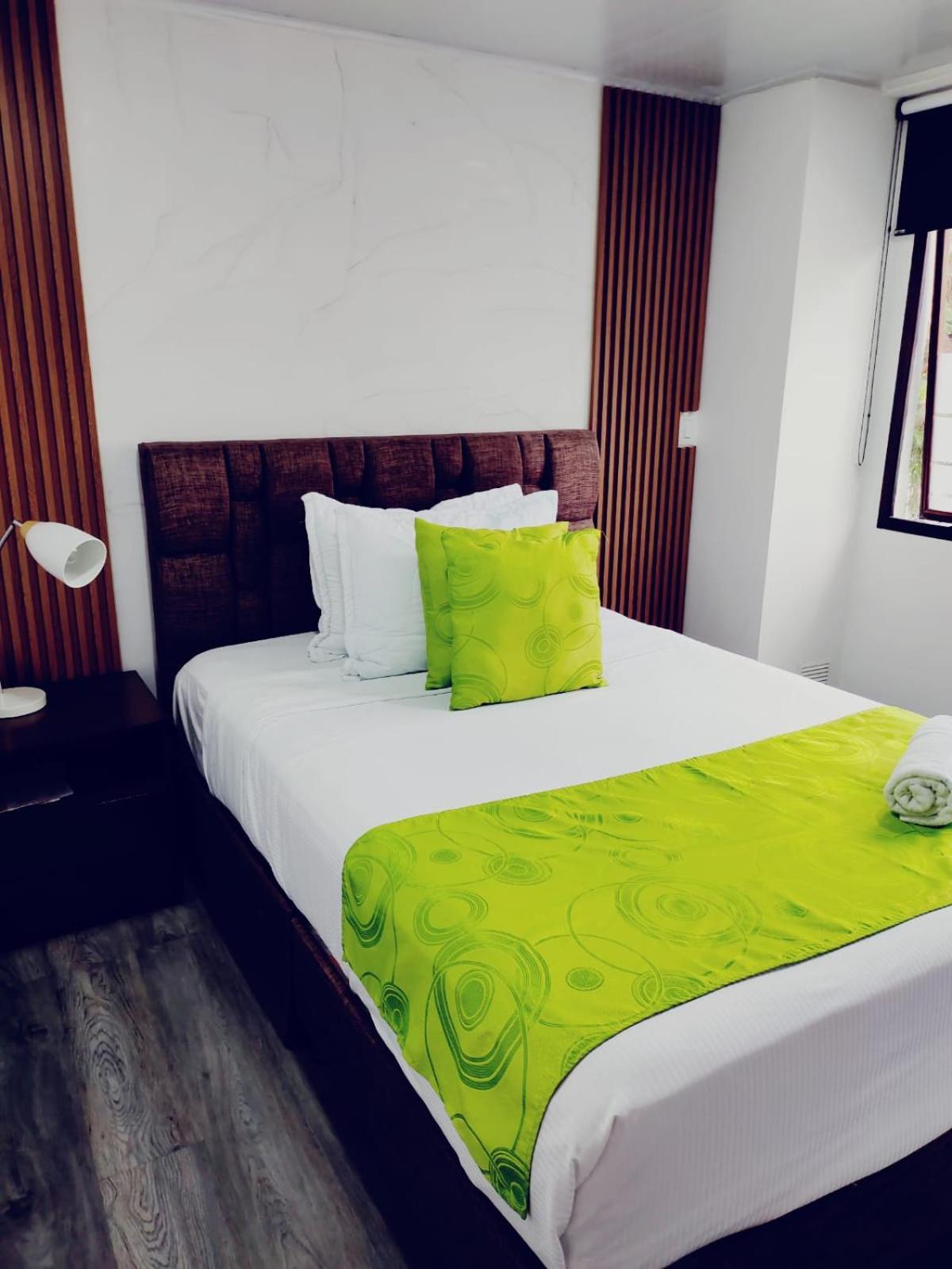 בוגוטה Hotel Kristal Ferial מראה חיצוני תמונה