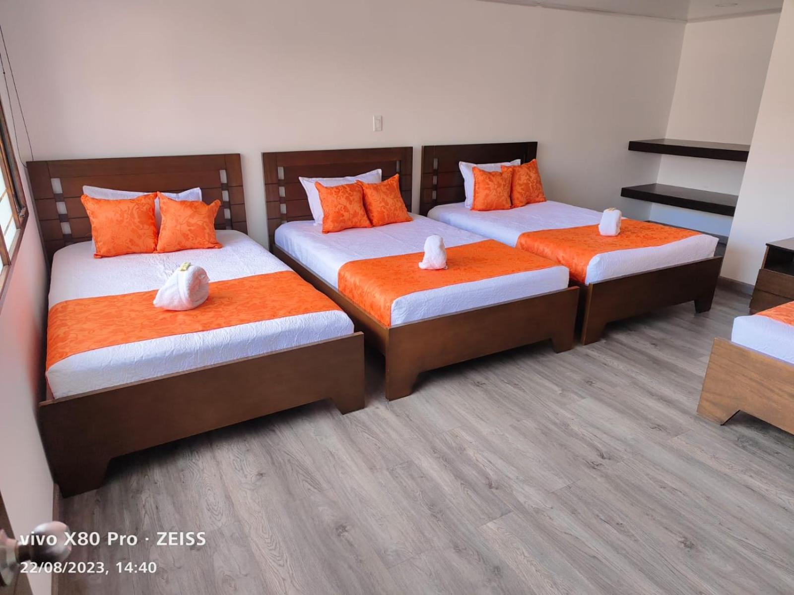 בוגוטה Hotel Kristal Ferial מראה חיצוני תמונה